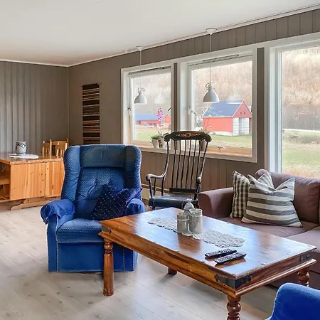3 Bedroom In Mjosundet Feriehus