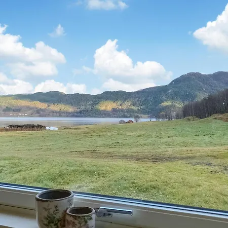3 Bedroom In Mjosundet